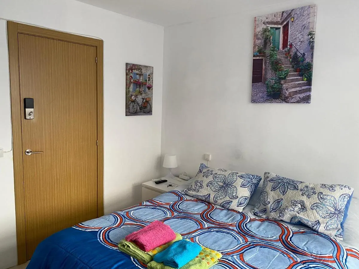 Проживание в семье Malaga Centro Habitaciones Privada En Apartamento Compartidos